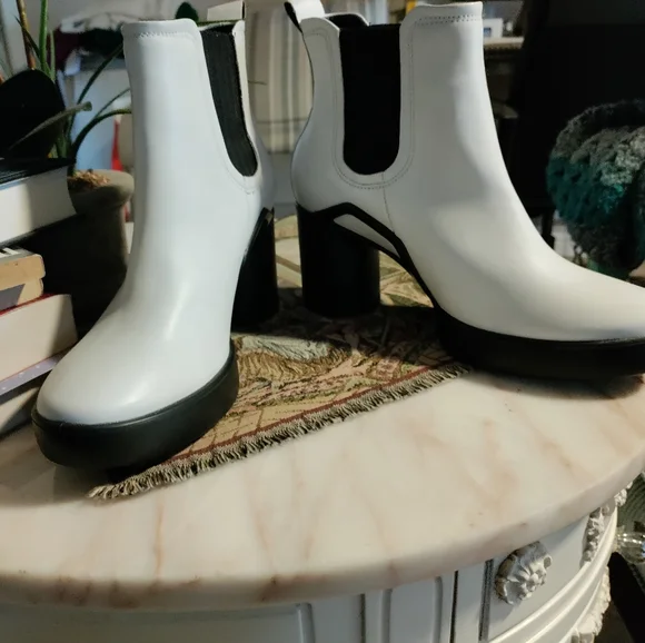 Ecco Shoes Ecco White Boots Poshmark